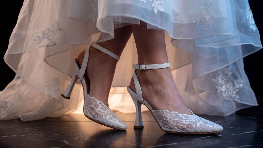 Scarpe da Sposa Fatte a Mano in Pizzo: la Storia di Trani